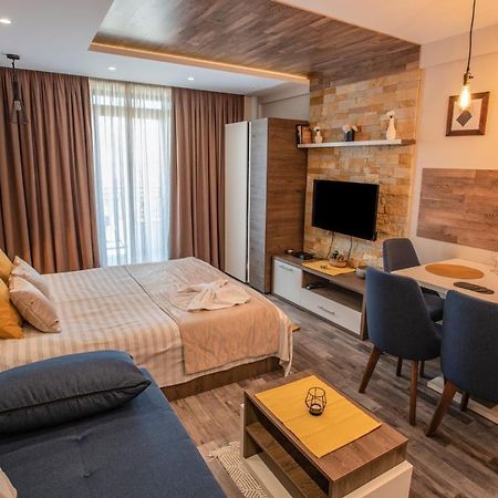 Deltalux Apartmani Milmari 카파오닉 외부 사진