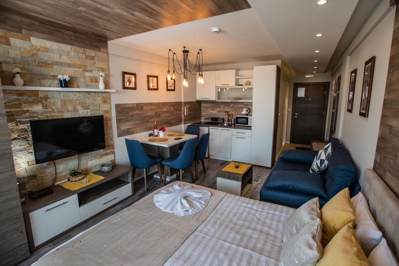 Deltalux Apartmani Milmari 카파오닉 외부 사진
