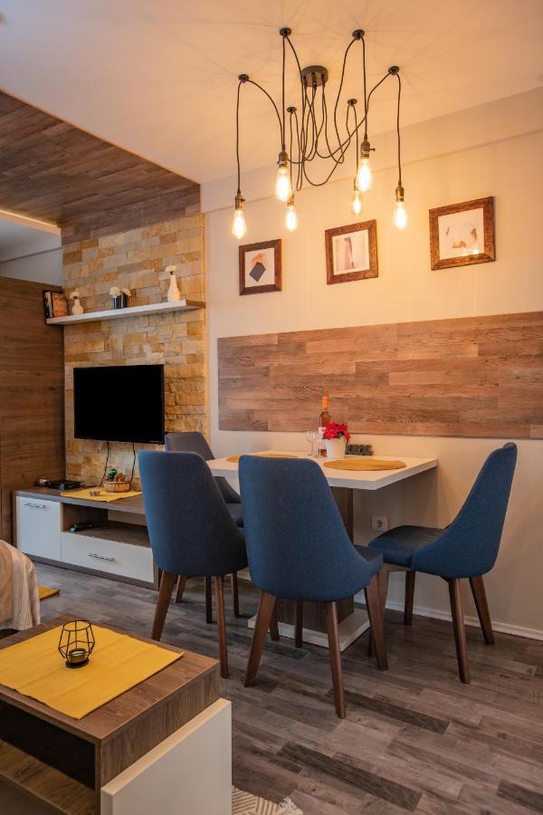 Deltalux Apartmani Milmari 카파오닉 외부 사진