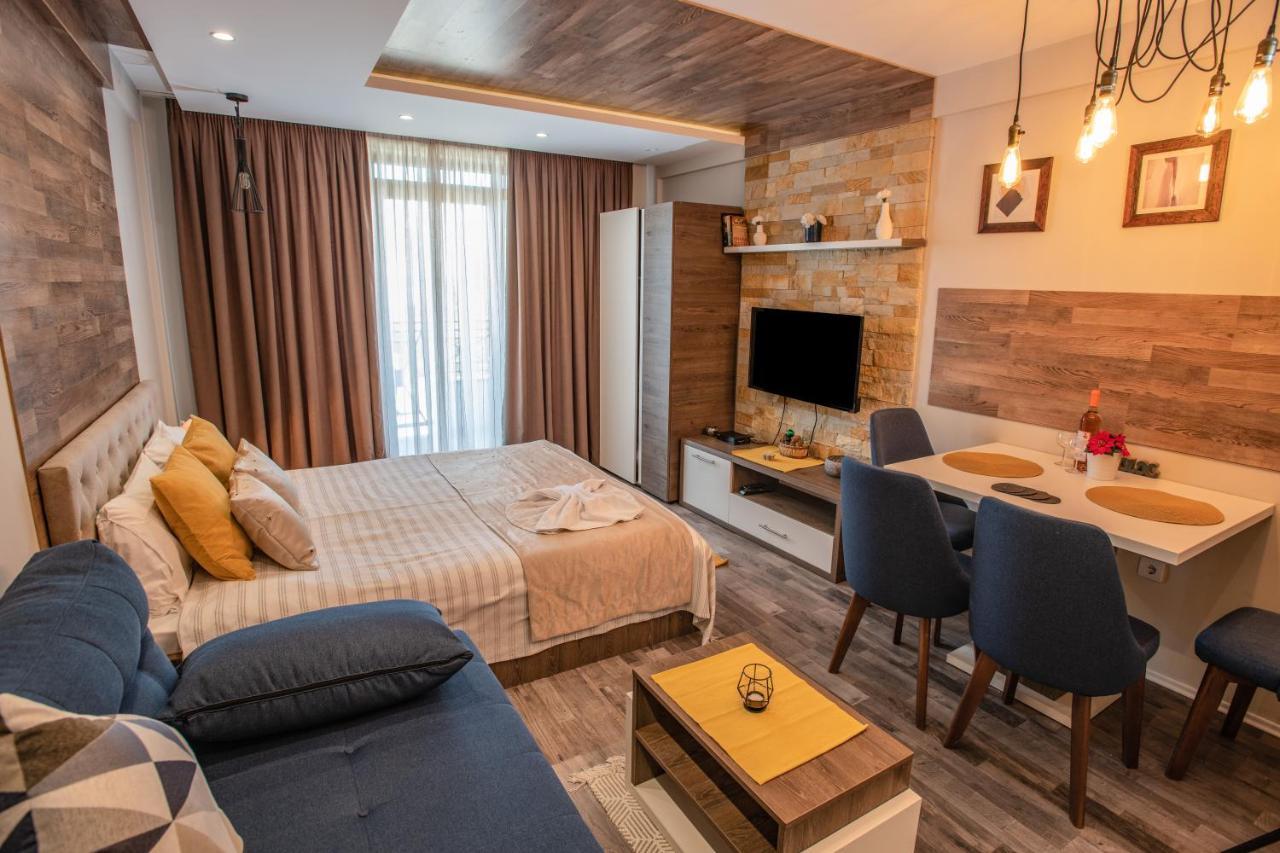 Deltalux Apartmani Milmari 카파오닉 외부 사진